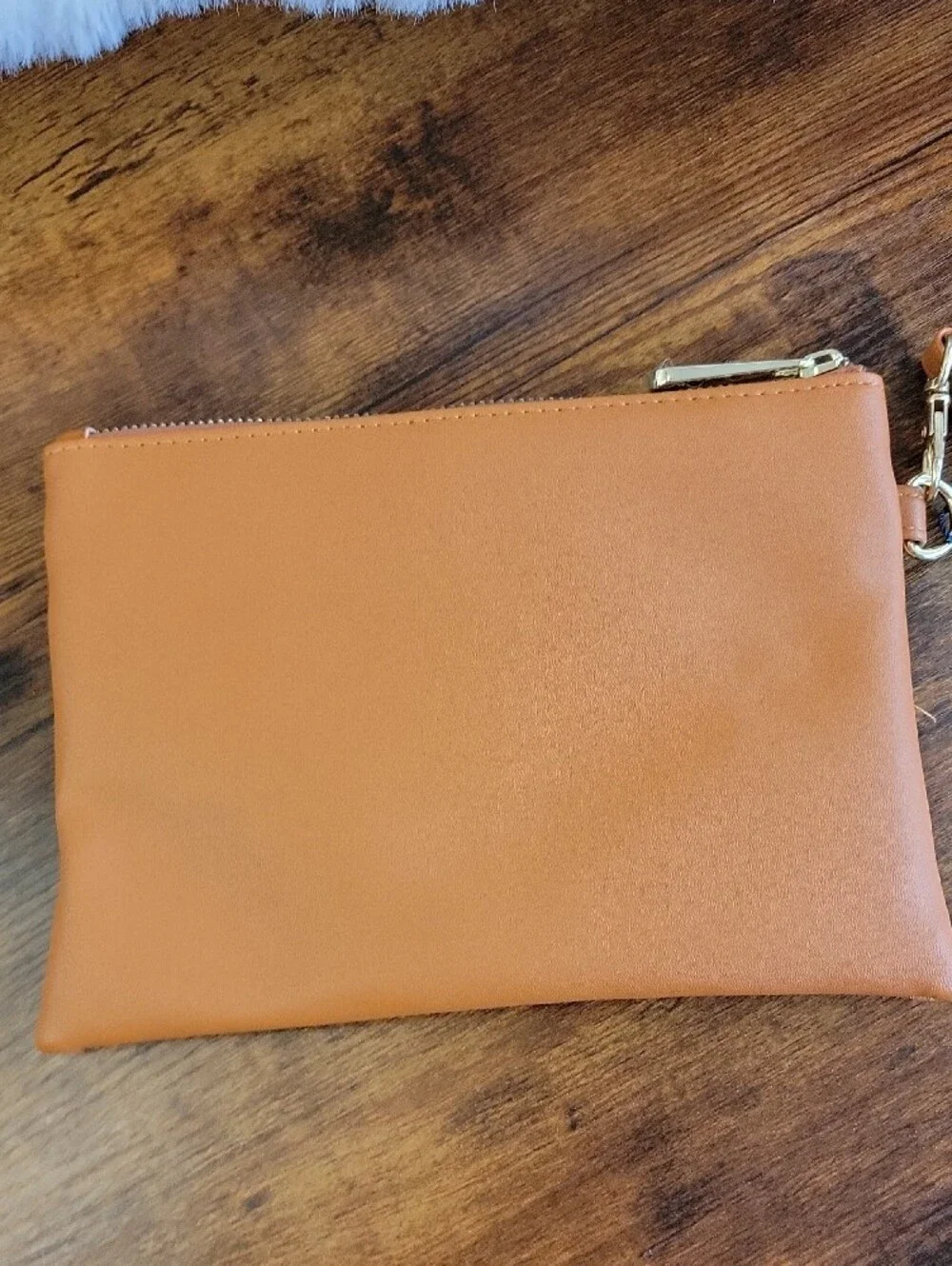 NWT C. Wonder Perforated Wristlet and Bag Charm Set In Gift Box